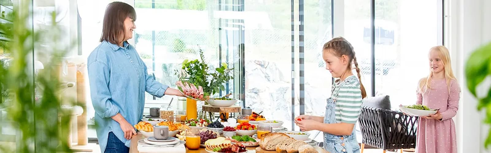 hkscan header investors 02 1200px