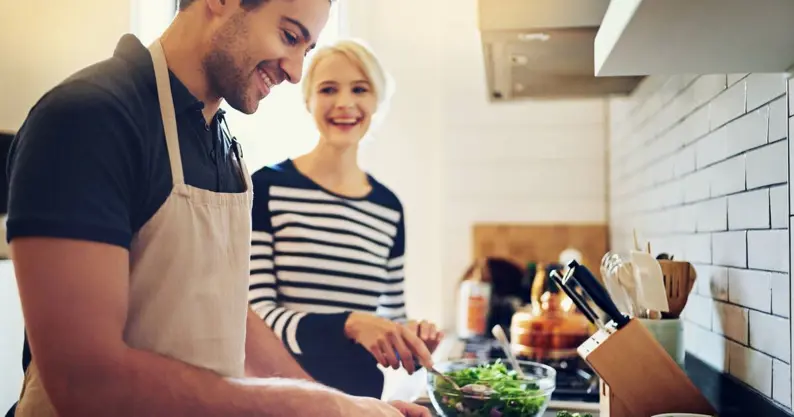 Kitchen Stories couple 1200 630