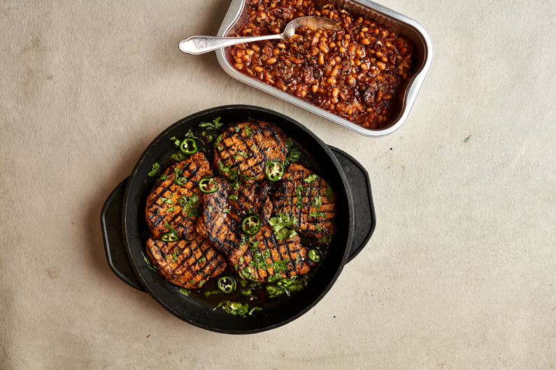 HK porsaan fileepihvi ranch cowboy beans 02464