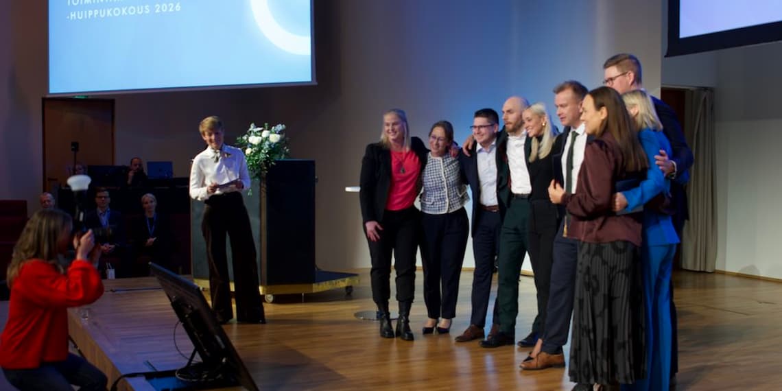 Parlamentaarisen julkilausuman allekirjoittajat (kaikki puolueet) 2