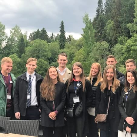 traineekuva illallinen 2